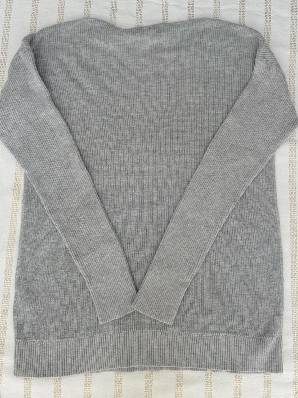 Banana Republic Ribbed Knit Sweater Gray Crew Neck Lightweight Size S - Picture 3 of 7